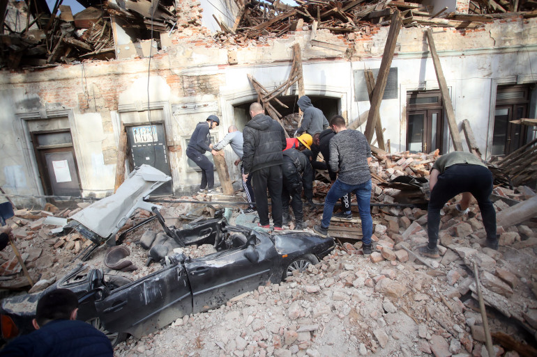 Lažni računi za pomoć na društvenim mrežama